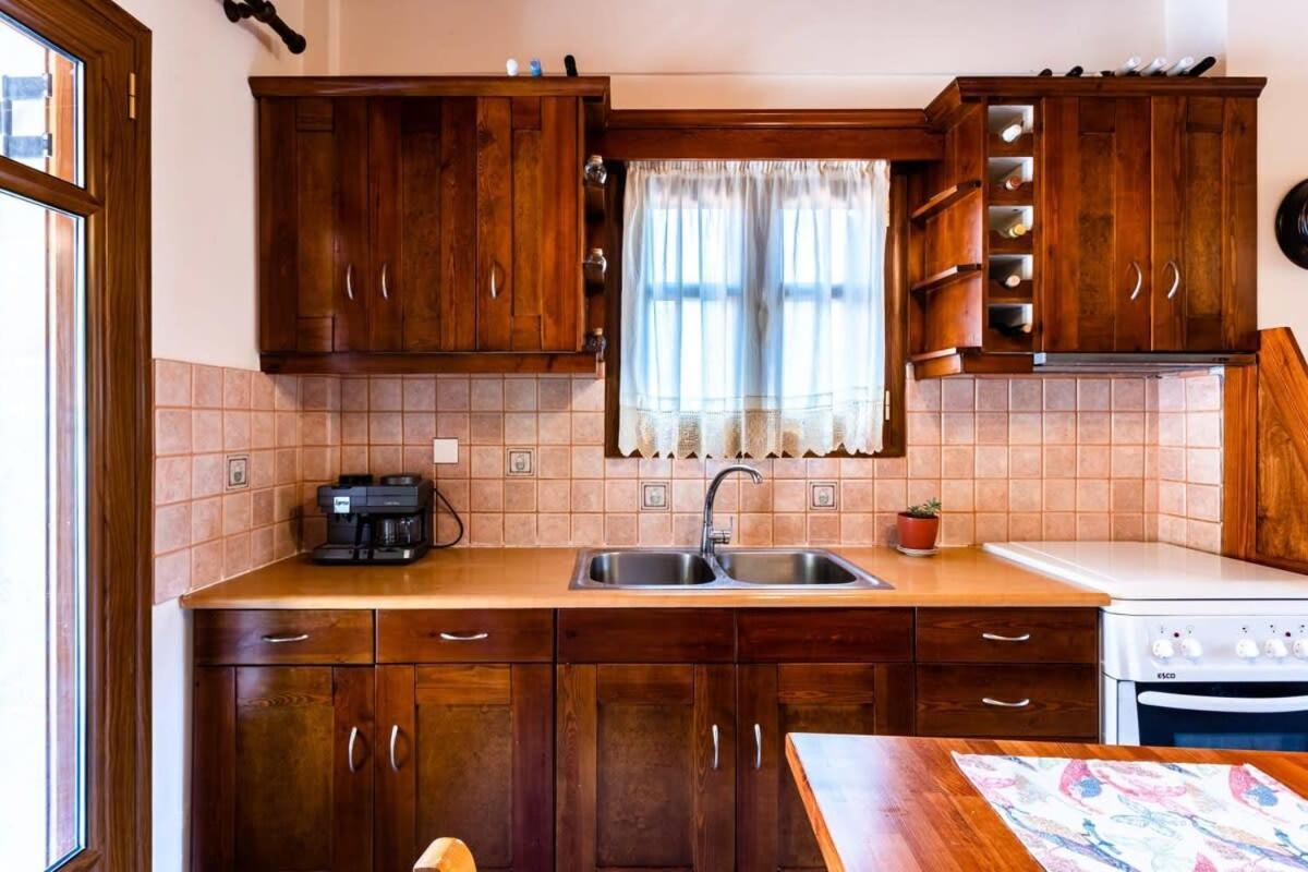 Stemnitsa Stone Residence - Comfy Mountain Getaway Экстерьер фото